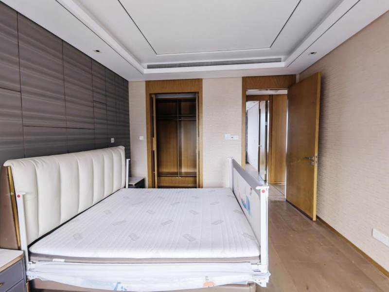Housing image — Bedroom