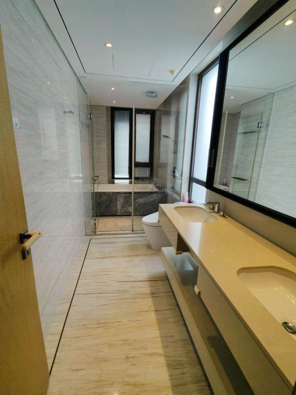 Housing image — Bathroom
