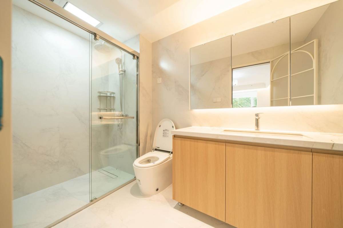 Housing image — Bathroom