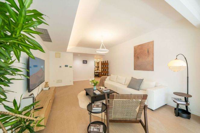 3BR Apartment in Gubei (L10/L15)