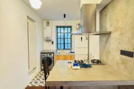 2BR Apartment in Jing'an