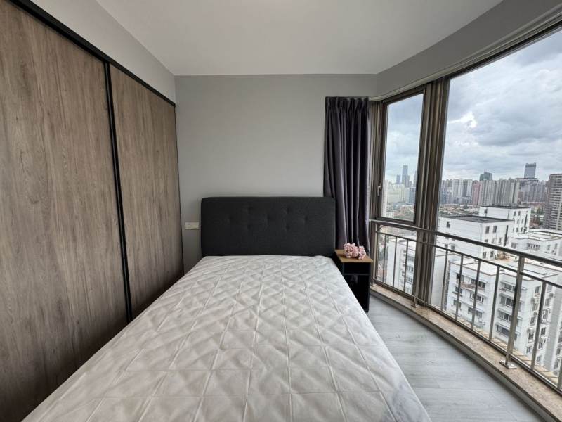 Housing image — Bedroom