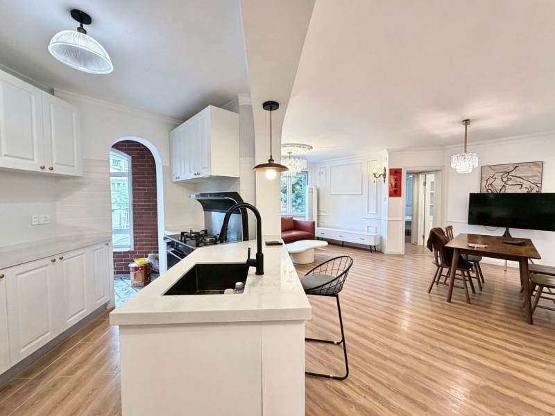 Housing image — Living Room