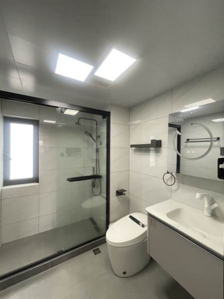 Housing image — Bathroom