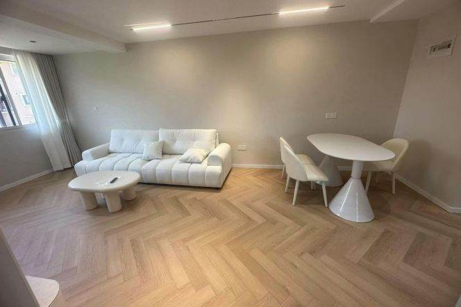2BR Apartment in Hongqiao CBD