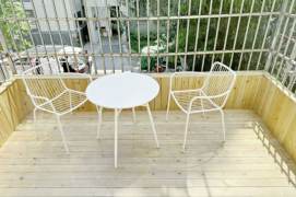 1BR Apartment near Hongqiao Rd Metro with Floor-to-Ceiling Windows (L3/L4/L10)