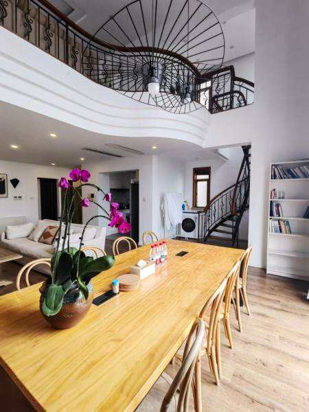 Housing image — Living Room
