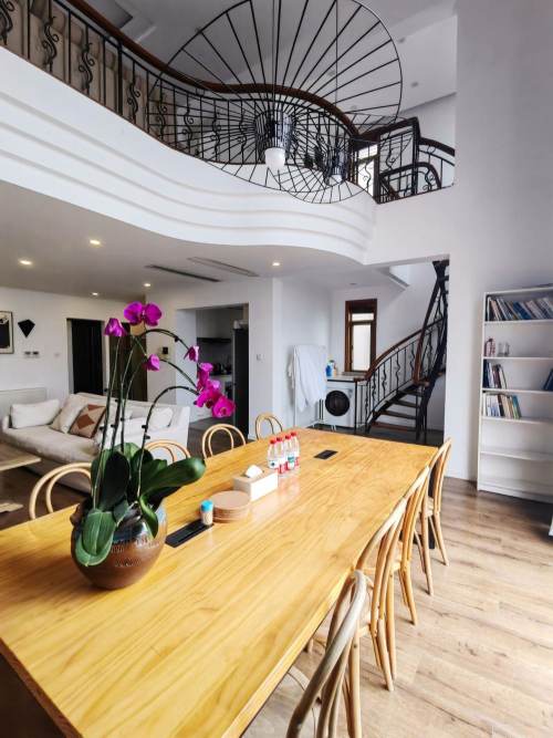Housing image — Living Room