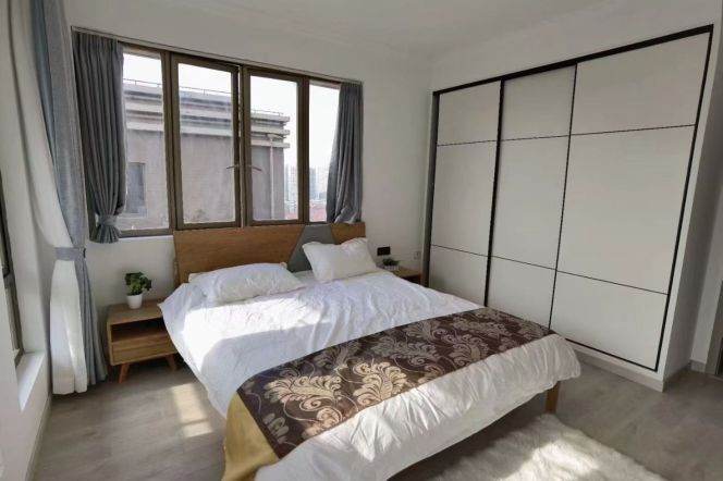 4BR Apartment in Jing'an with Terrace (L13/L14)