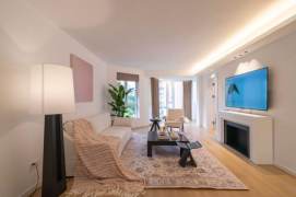 Spacious 2BR Apartment in Gubei (L10)