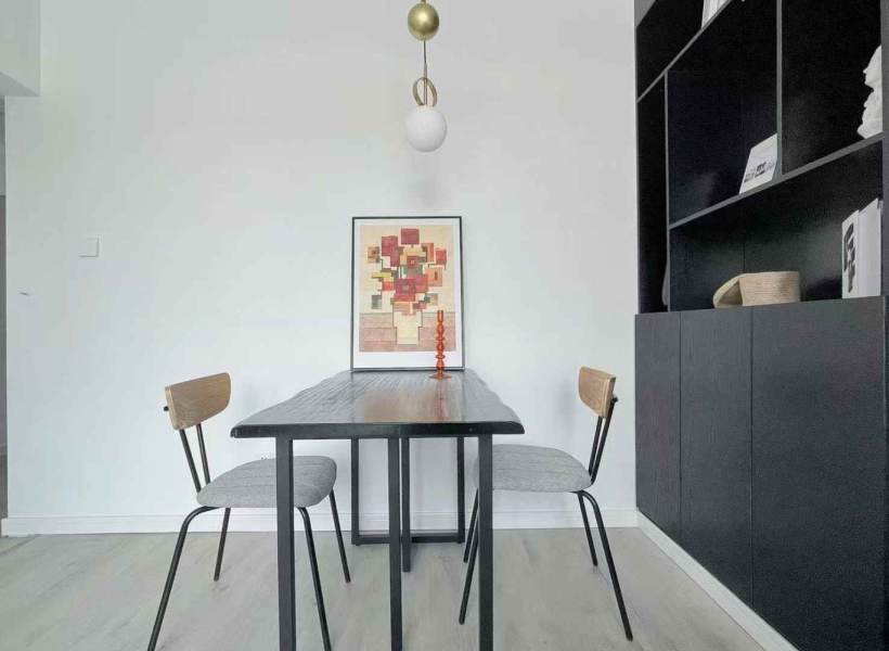 Housing image — Dining Area