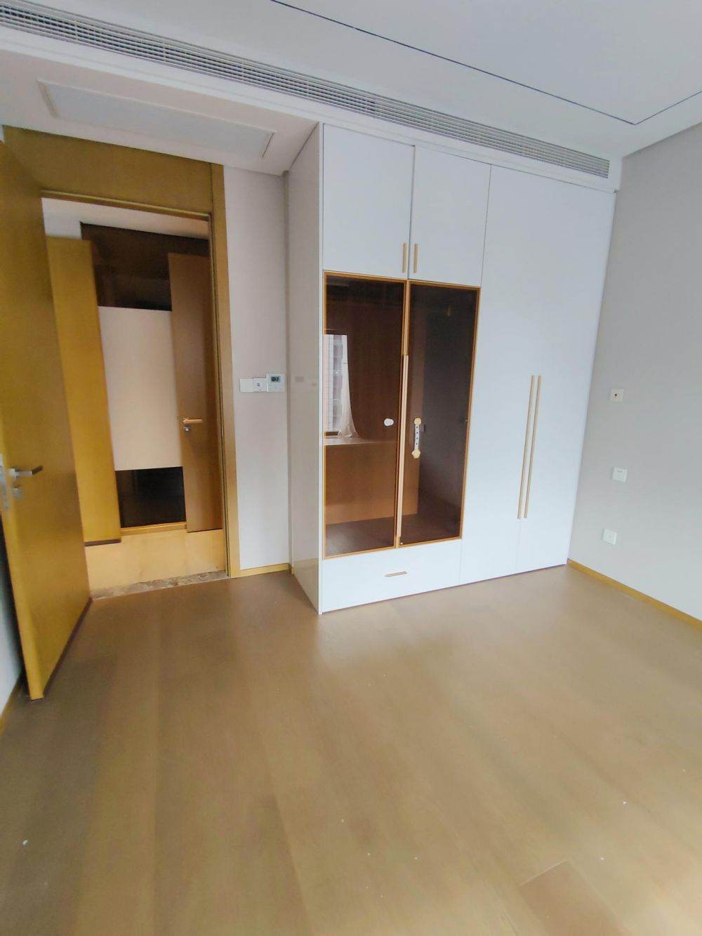Housing image — Bedroom