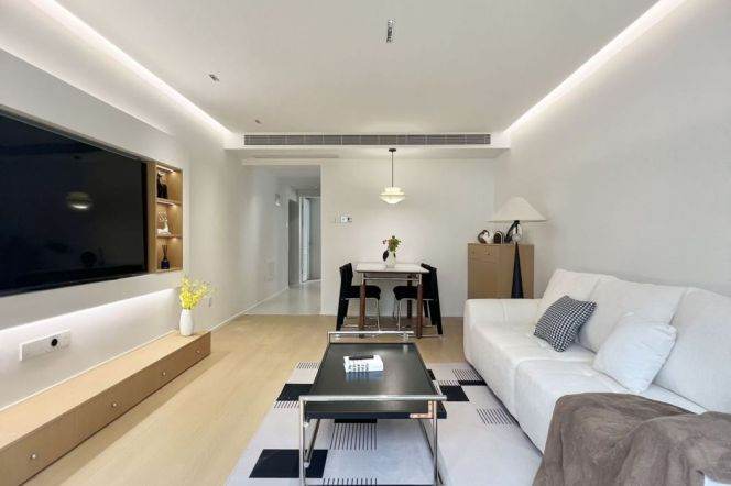 1BR Apartment near Jiangsu Rd Metro with Green View (L2/L11)