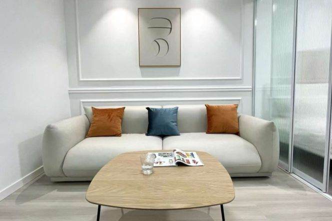 1BR Apartment near Jiangsu Rd Metro (L2/L11)