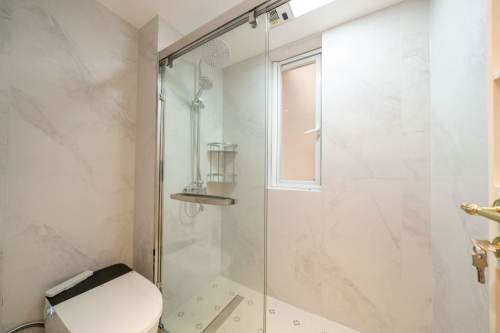Housing image — Bathroom