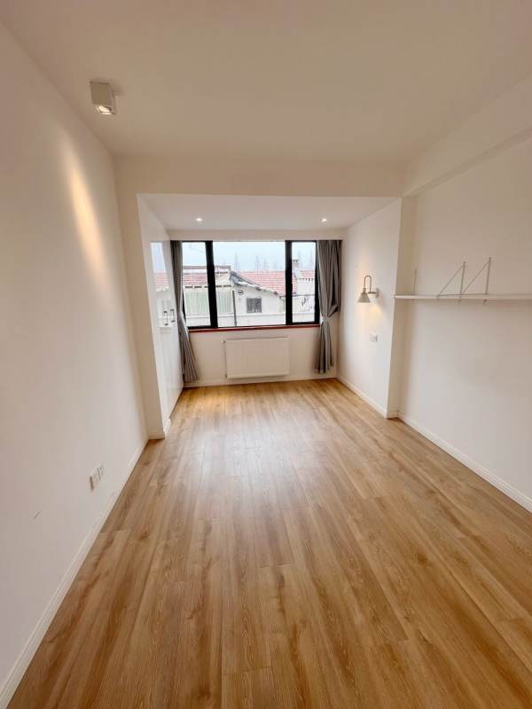 Housing image — Bedroom