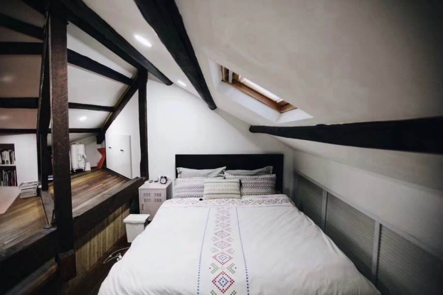 Housing image — Bedroom