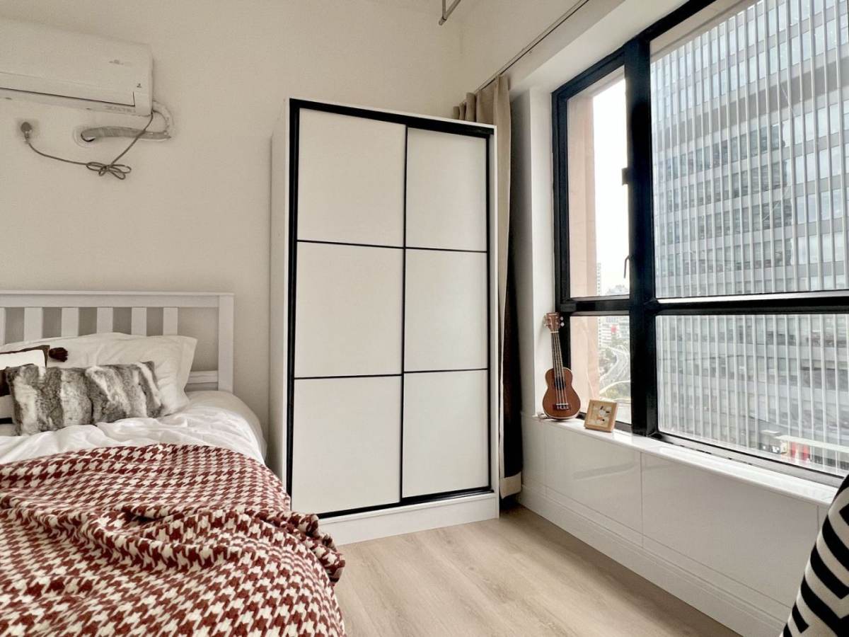 Housing image — Bedroom