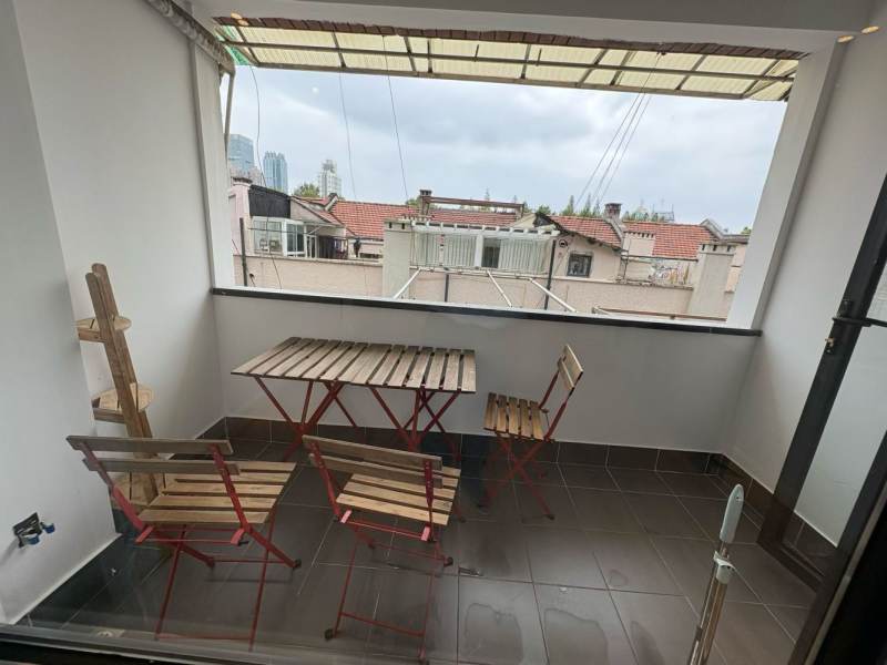Housing image — Balcony