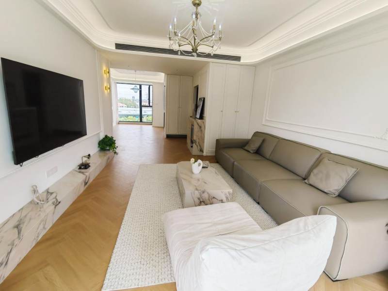 Housing image — Living Room