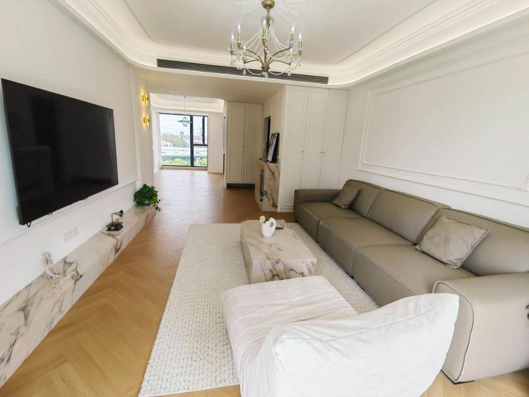 Housing image — Living Room