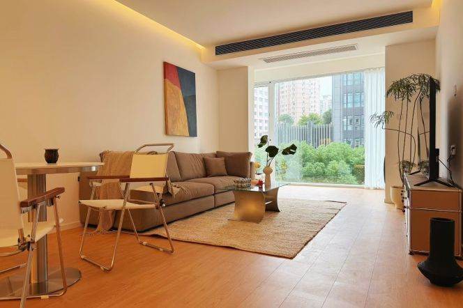 2BR Apartment in Xujiahui (L1/L9/L11)