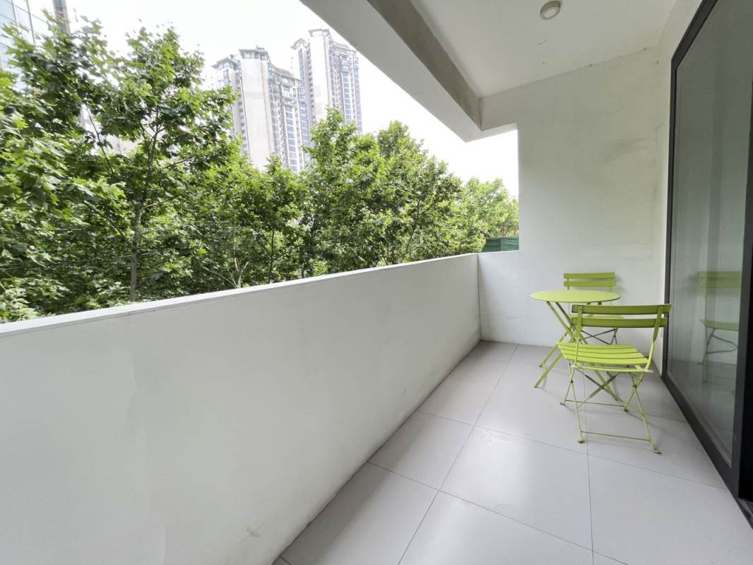 Housing image — Balcony