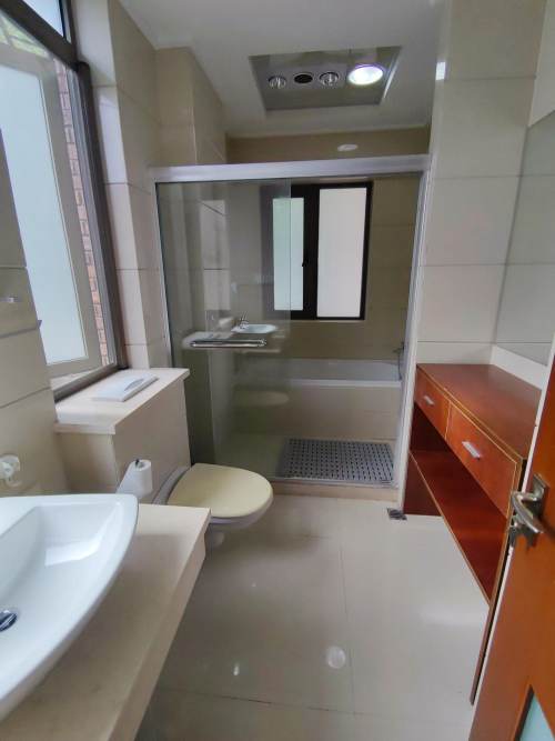 Housing image — Bathroom