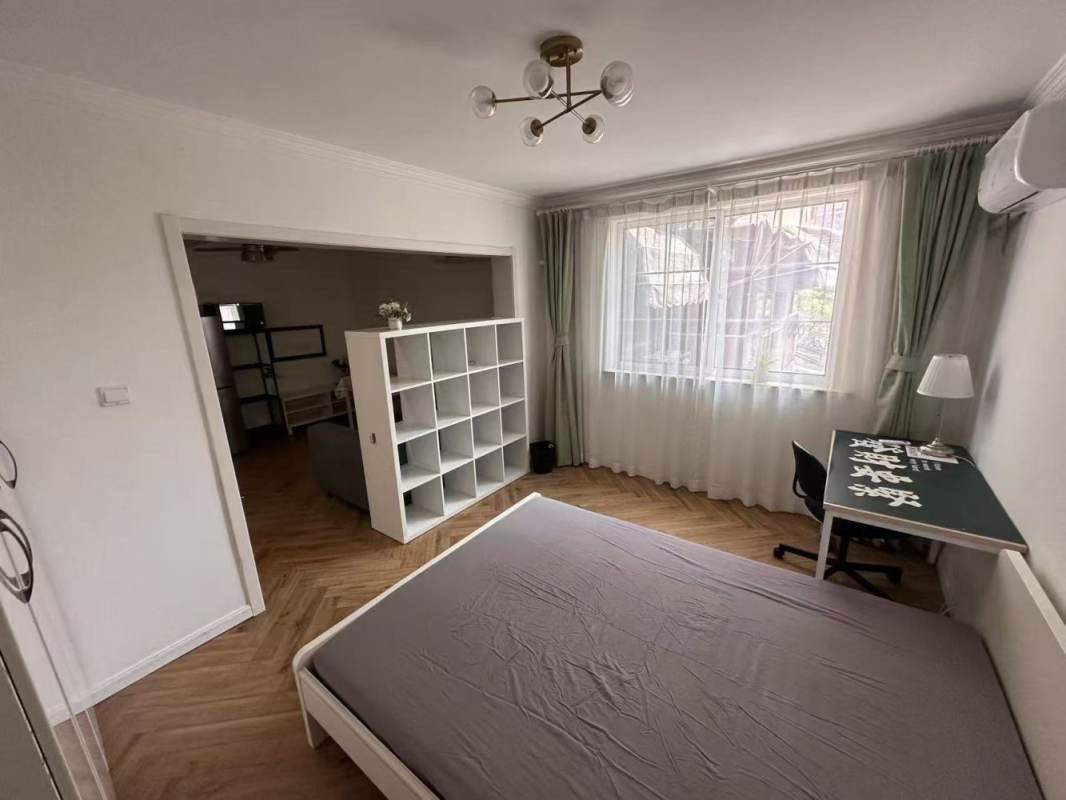 Housing image — Bedroom