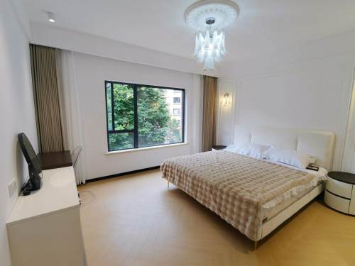 Housing image — Bedroom