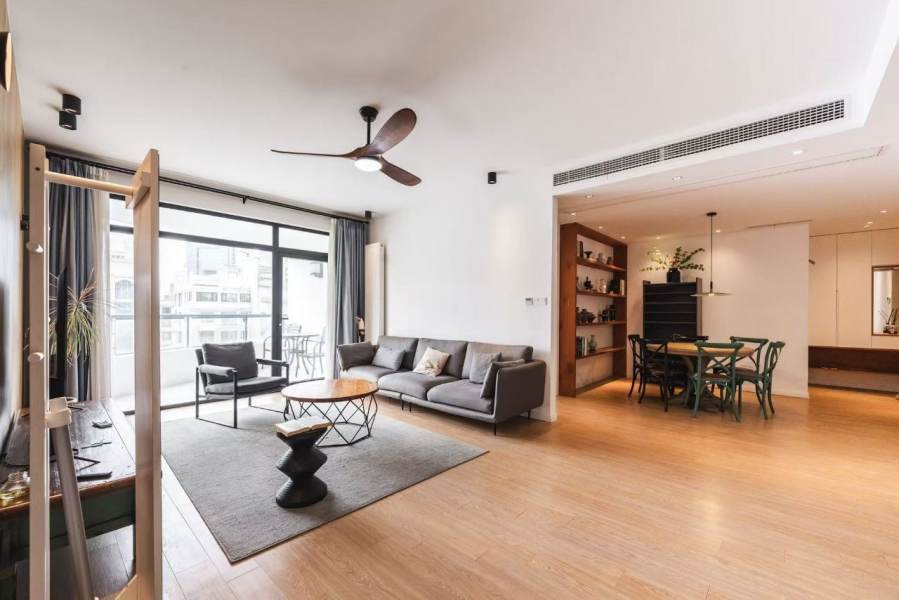 Housing image — Living Room