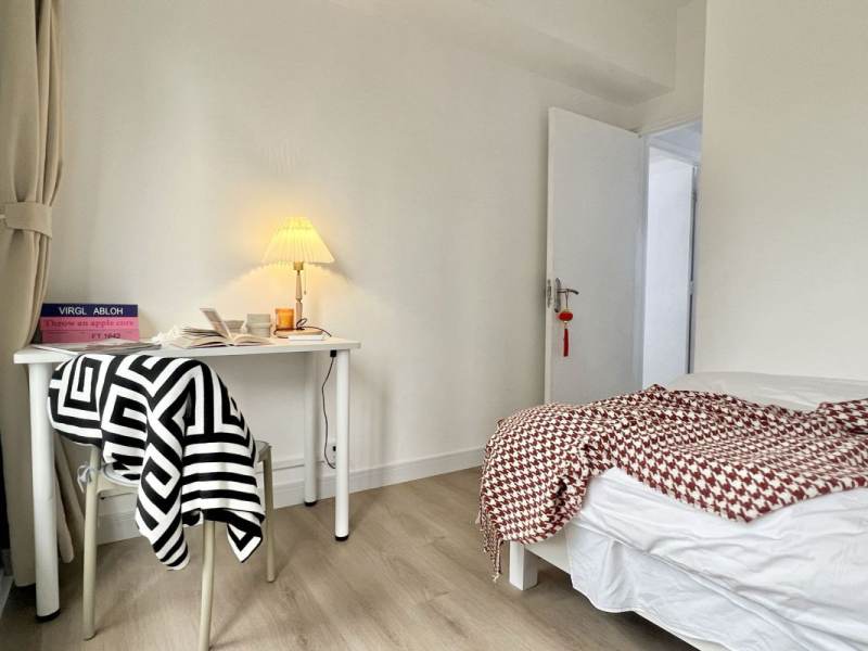 Housing image — Bedroom