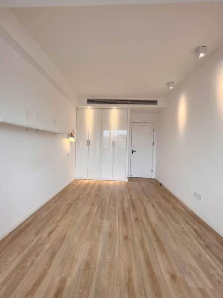Housing image — Bedroom