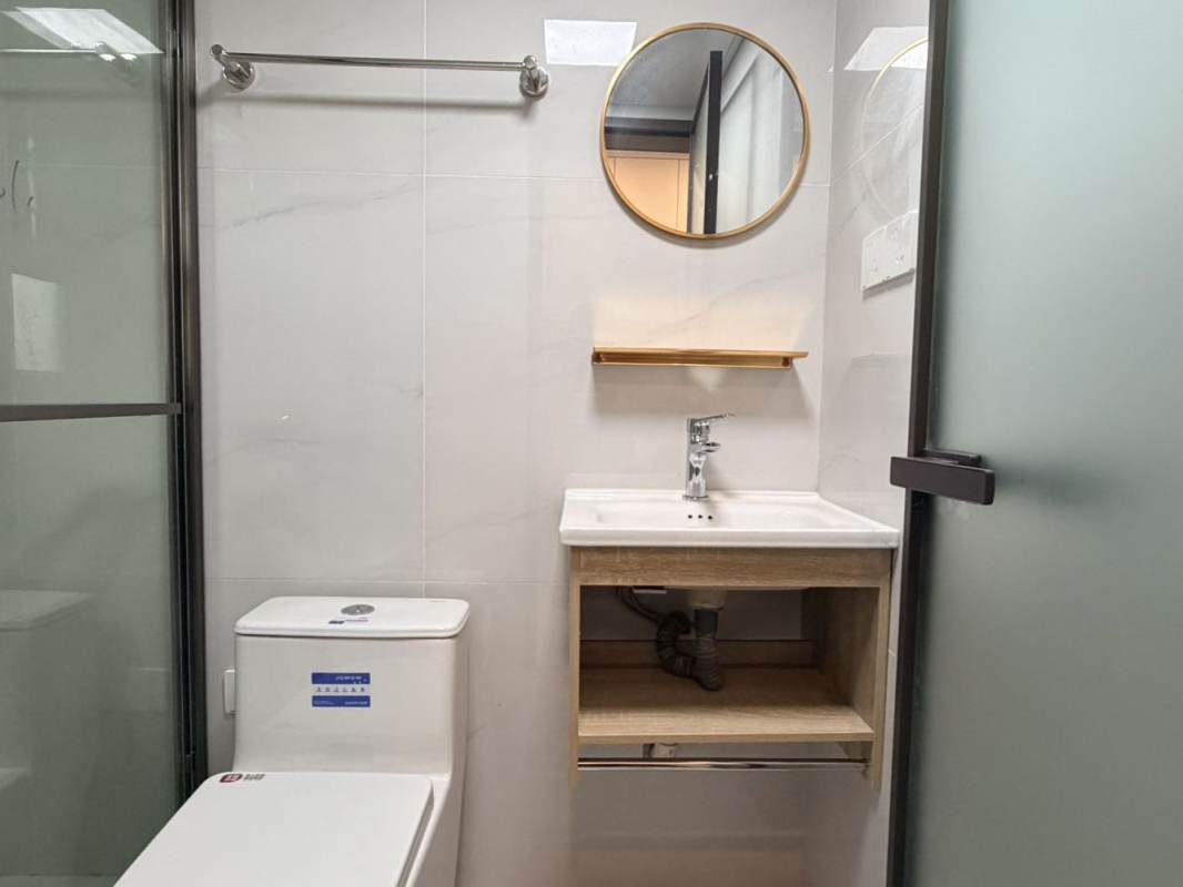 Housing image — Bathroom
