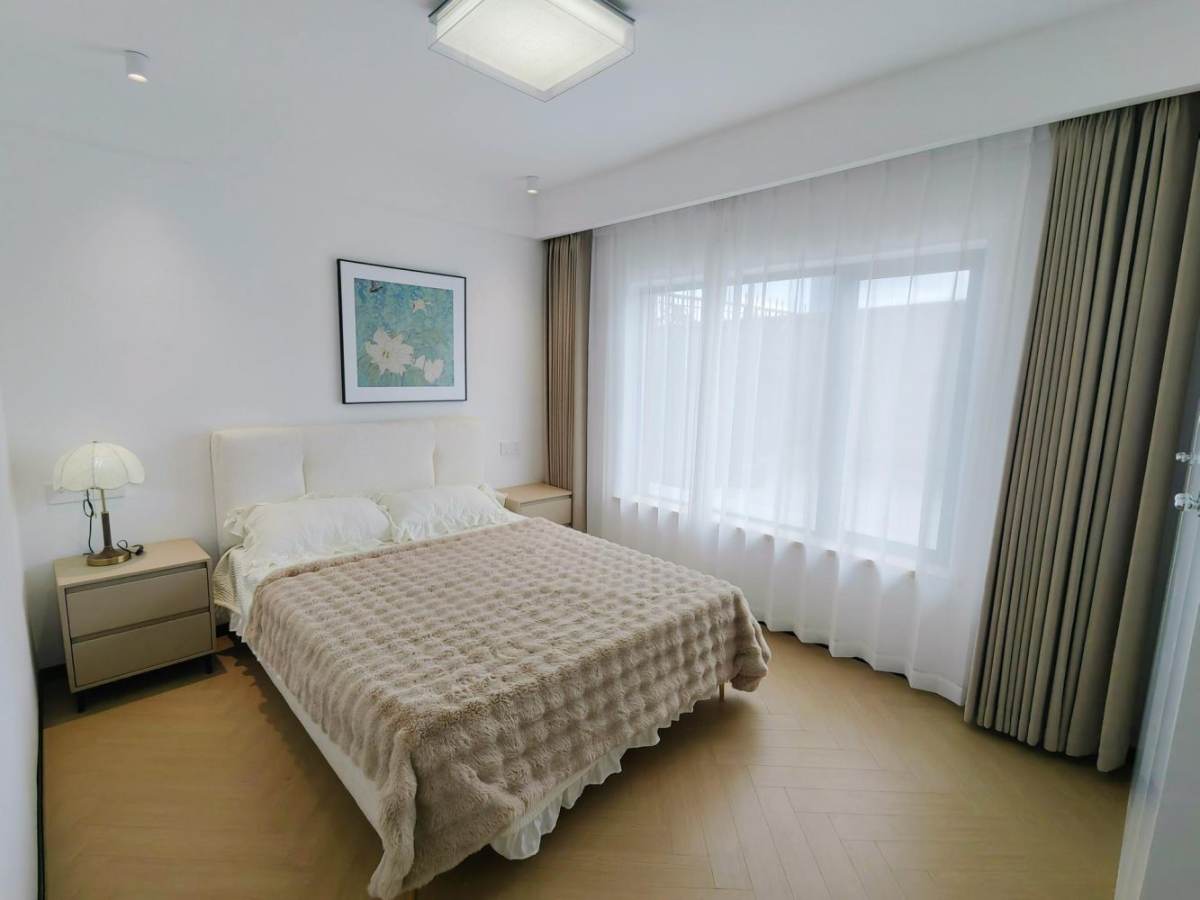 Housing image — Bedroom