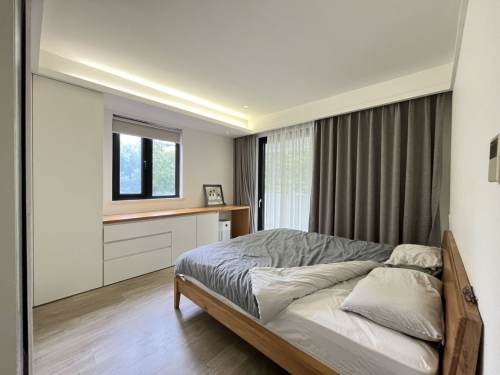 Housing image — Bedroom