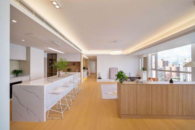 High-Floor Spacious 3BR Apartment near Jiaotong University Metro (L10/L11)