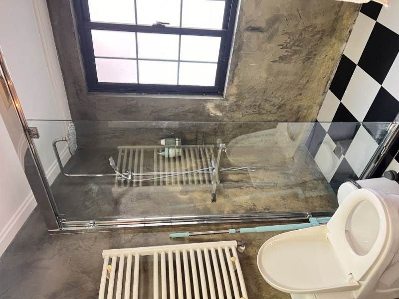Housing image — Bathroom