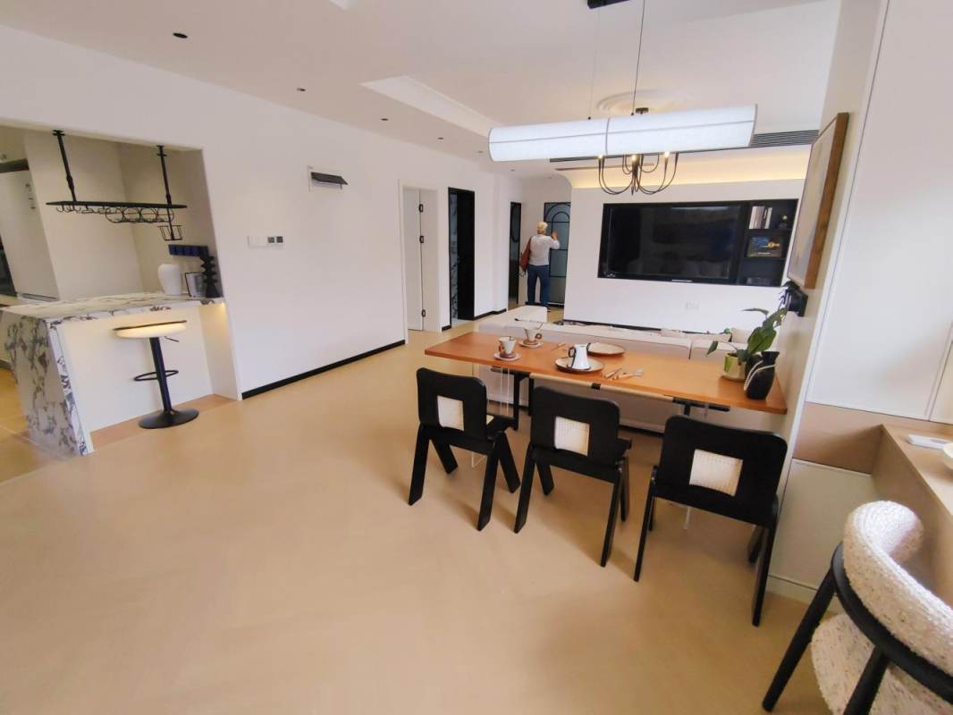 Housing image — Dining Area