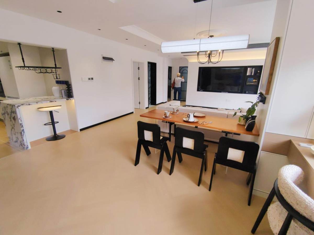 Housing image — Dining Area