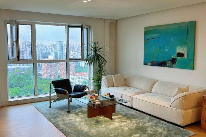 High-Floor Spacious 3BR Apartment near Zhongshan Park with Green View (L2/L3/L4)