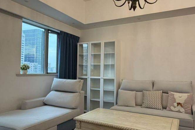2BR Apartment near Jiangsu Rd Metro