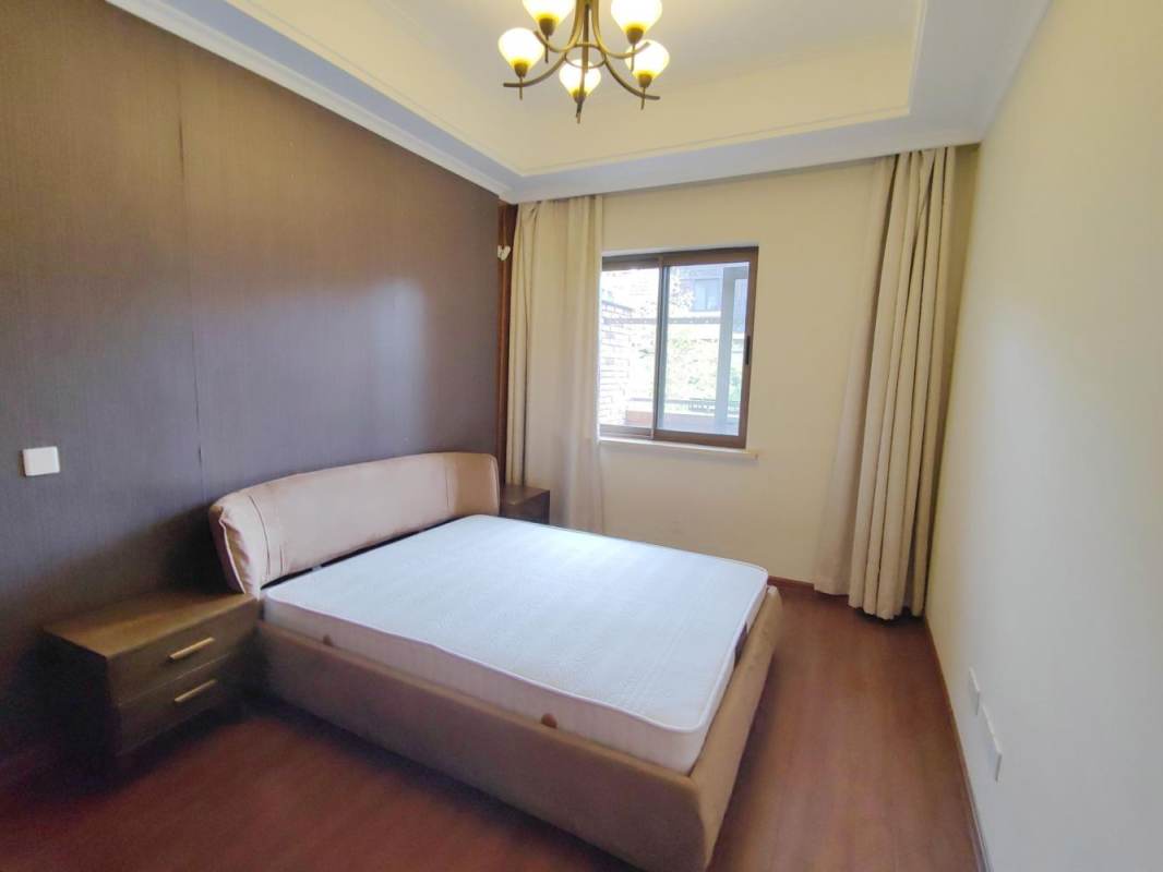 Housing image — Bedroom