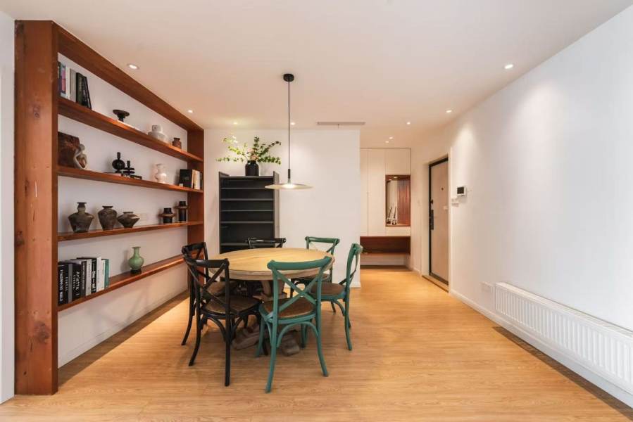 Housing image — Dining Area