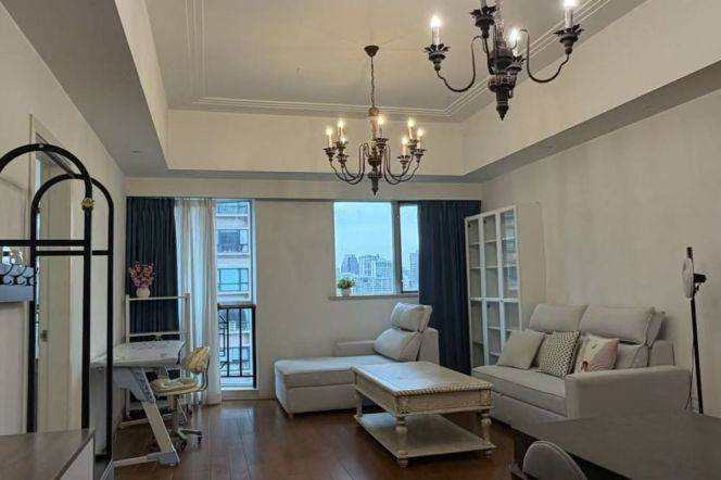 2BR Apartment near Jiangsu Rd Metro