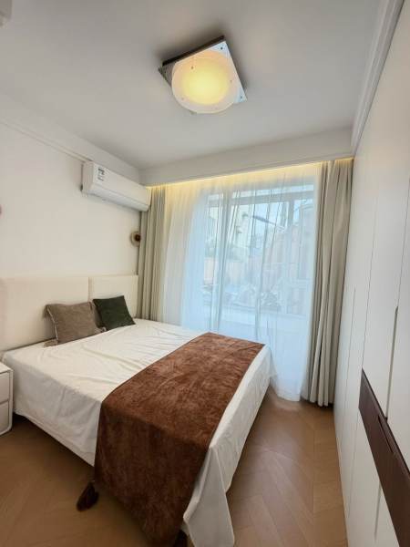 Housing image — Bedroom
