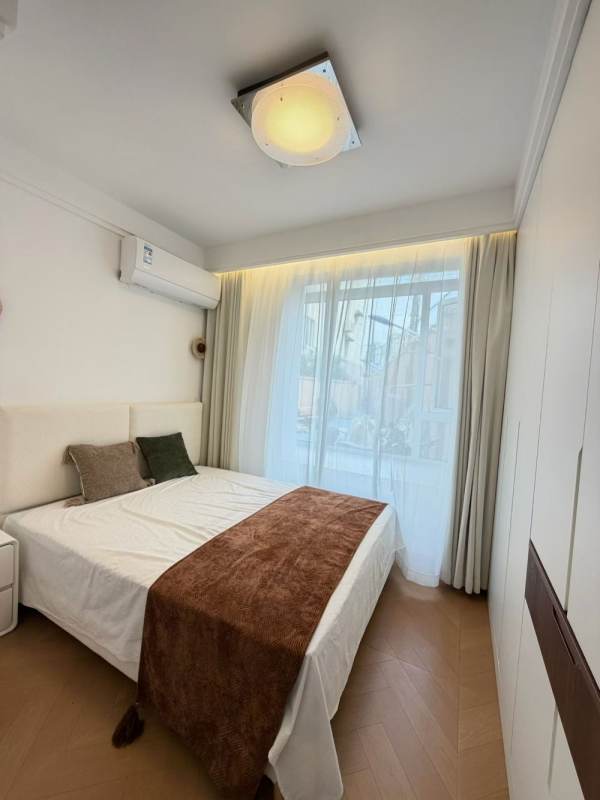 Housing image — Bedroom