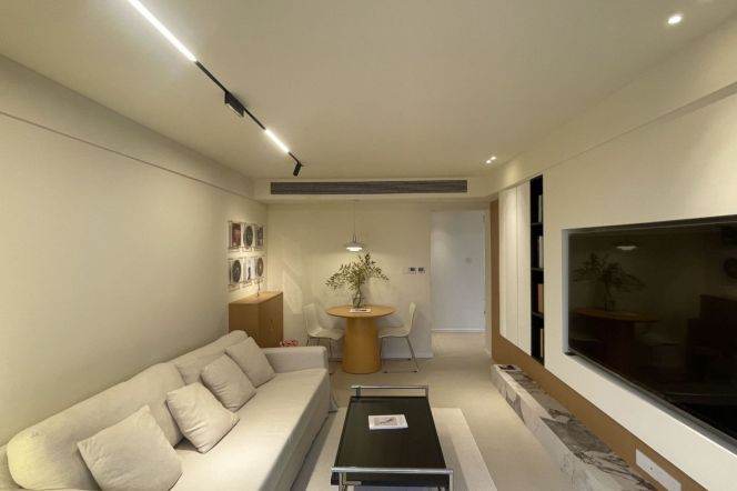 Spacious 1BR Apartment in Jing'an with Outstanding View (L2/L7/L14)