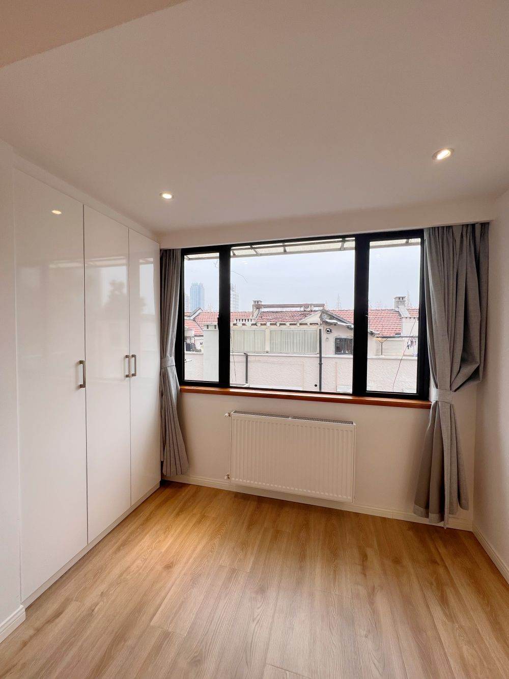 Housing image — Bedroom