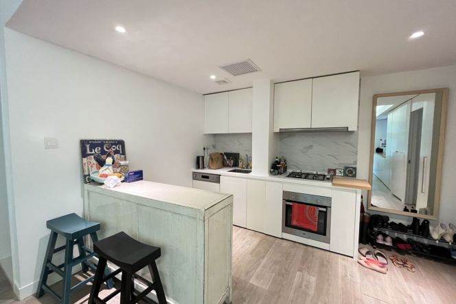 3BR Apartment in Old Xuhui (L1/L7)